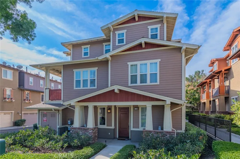 10 Flyers, Tustin, CA 92782