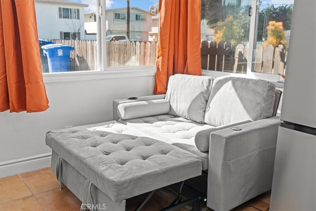 1095 Bonita Street A, Tustin CA 92780 - photo 7