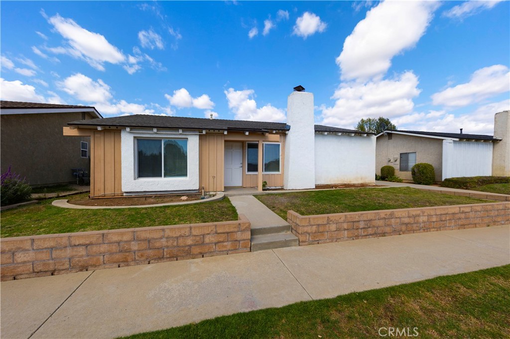 1101 Napa, Tustin CA 92780 - photo 1