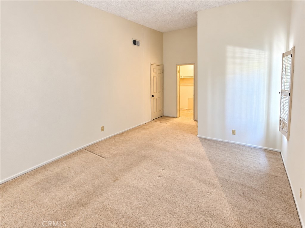 1101 Packers #2 Circle C12, Tustin CA 92780 - photo 4
