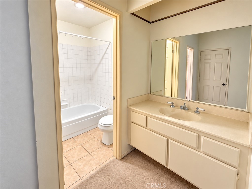 1101 Packers #2 Circle C12, Tustin CA 92780 - photo 7