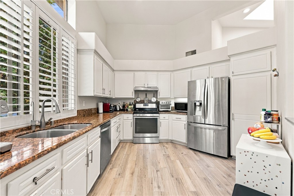 11025 Alderman Ave, Tustin CA 92782 - photo 11