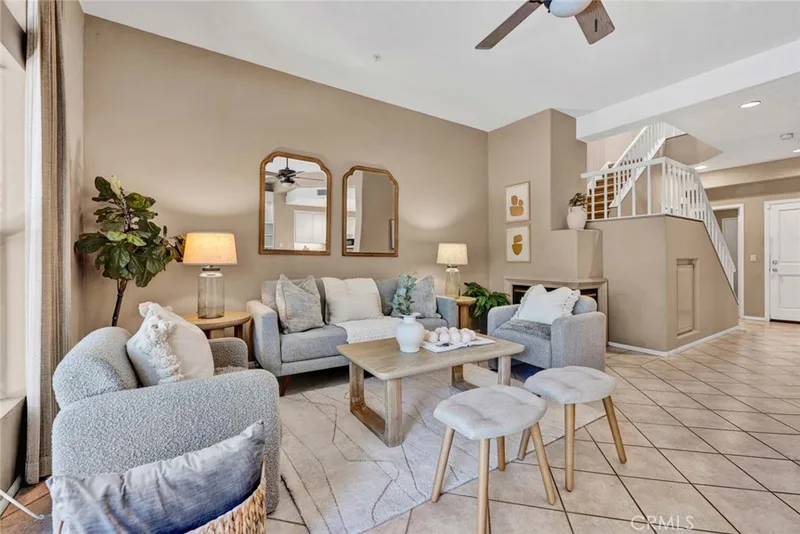 11045 Alderman Avenue, Tustin