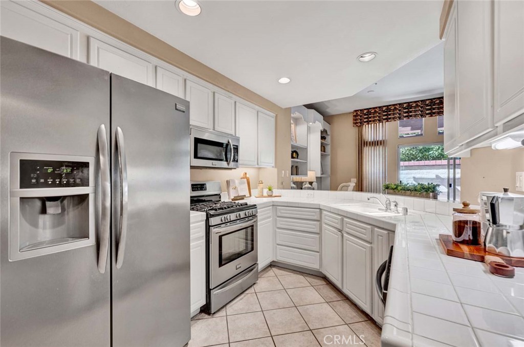 11045 Alderman Avenue, Tustin CA 92782 - photo 7
