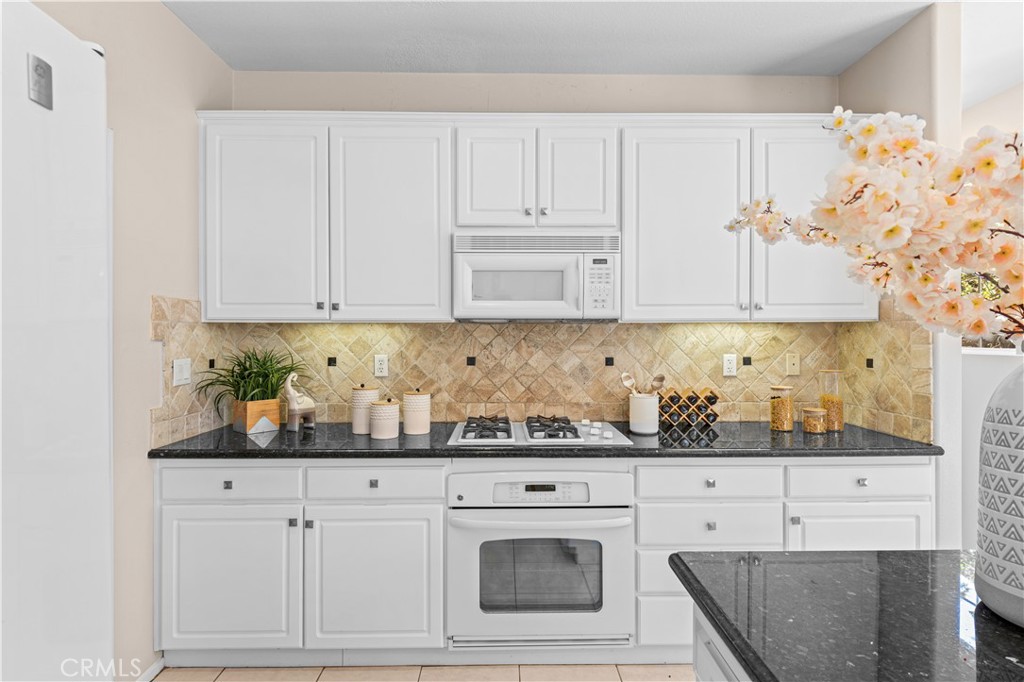 11625 Maynard Avenue, Tustin CA 92782 - photo 20