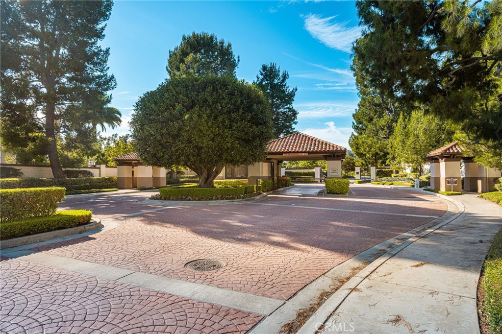 11739 Willard Avenue, Tustin CA 92782 - photo 2