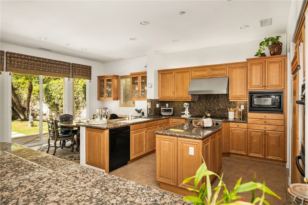11739 Willard Avenue, Tustin CA 92782 - photo 21