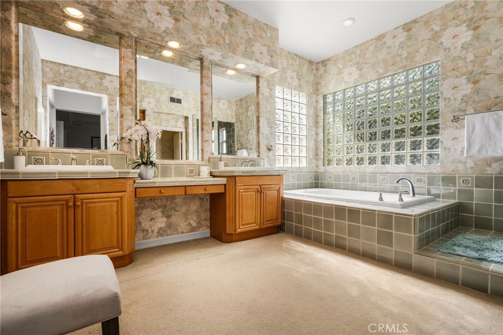 11739 Willard Avenue, Tustin CA 92782 - photo 32