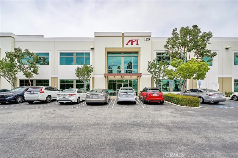 1175 Warner Avenue, Tustin, CA 92780