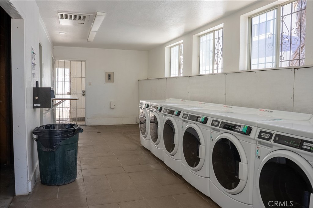 1192 Mitchell 3, Tustin CA 92780 - photo 24