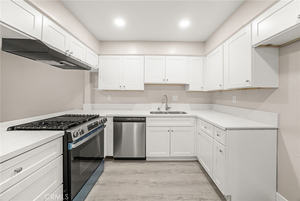 1192 Mitchell Avenue 98, Tustin CA 92780 - photo 4