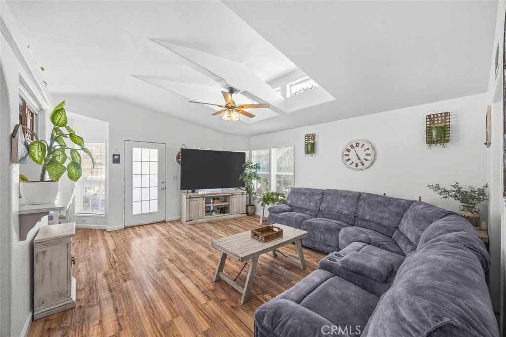 122 S Colombo Lane 77, Tustin CA 92780 - photo 4