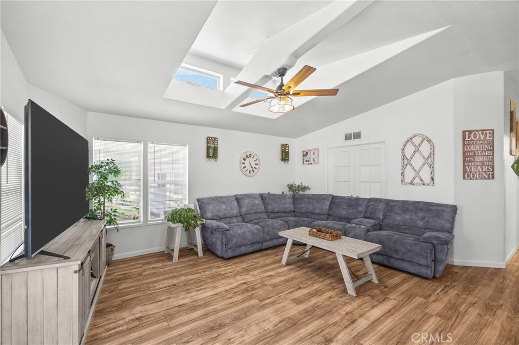 122 S Colombo Lane 77, Tustin CA 92780 - photo 5