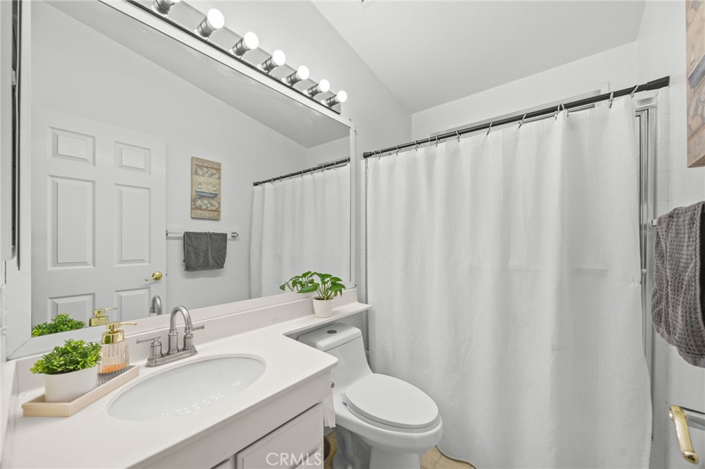 122 S Colombo Lane 77, Tustin CA 92780 - photo 22