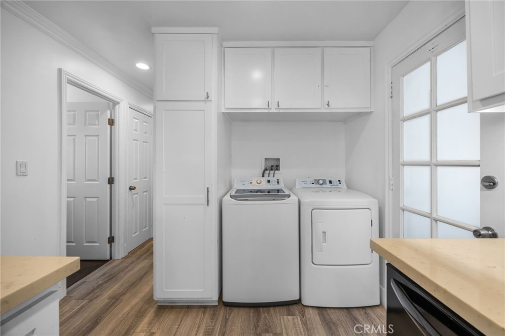 Laundry hook ups - 122 S Portola, Tustin CA 92780 - photo 11