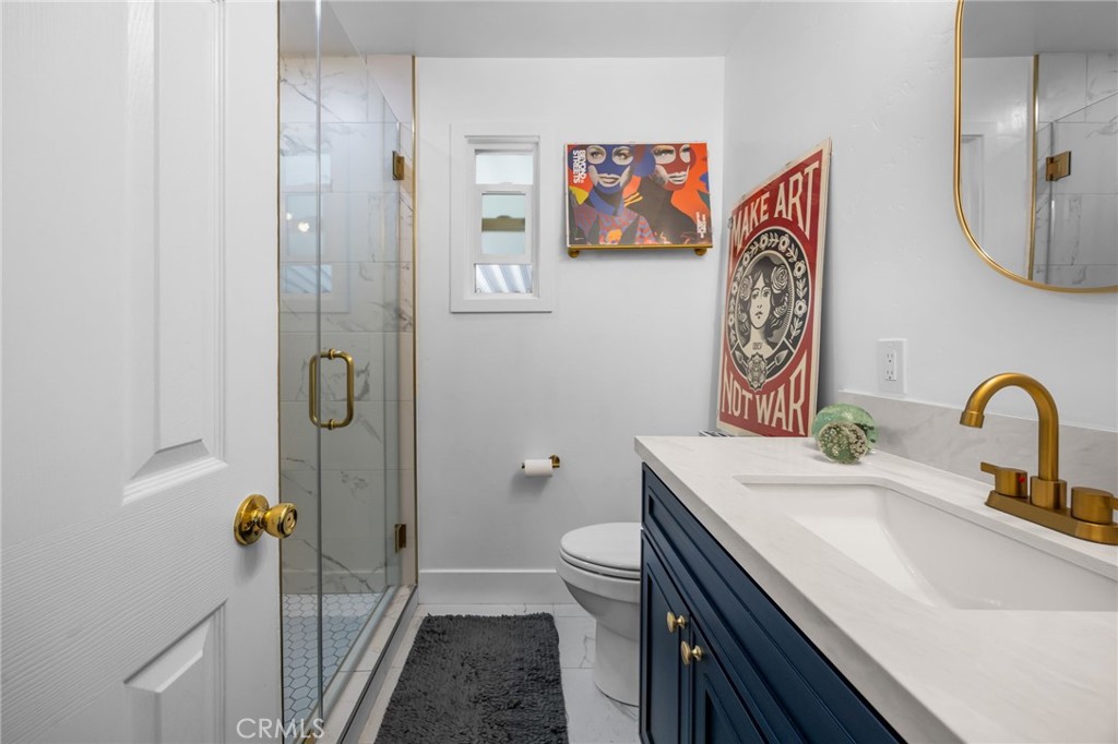 Bathroom 1 - 122 S Portola, Tustin CA 92780 - photo 15