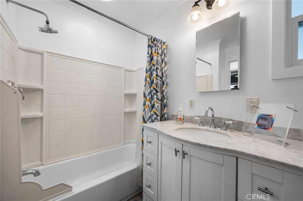 Bathroom 2 - 122 S Portola, Tustin CA 92780 - photo 19