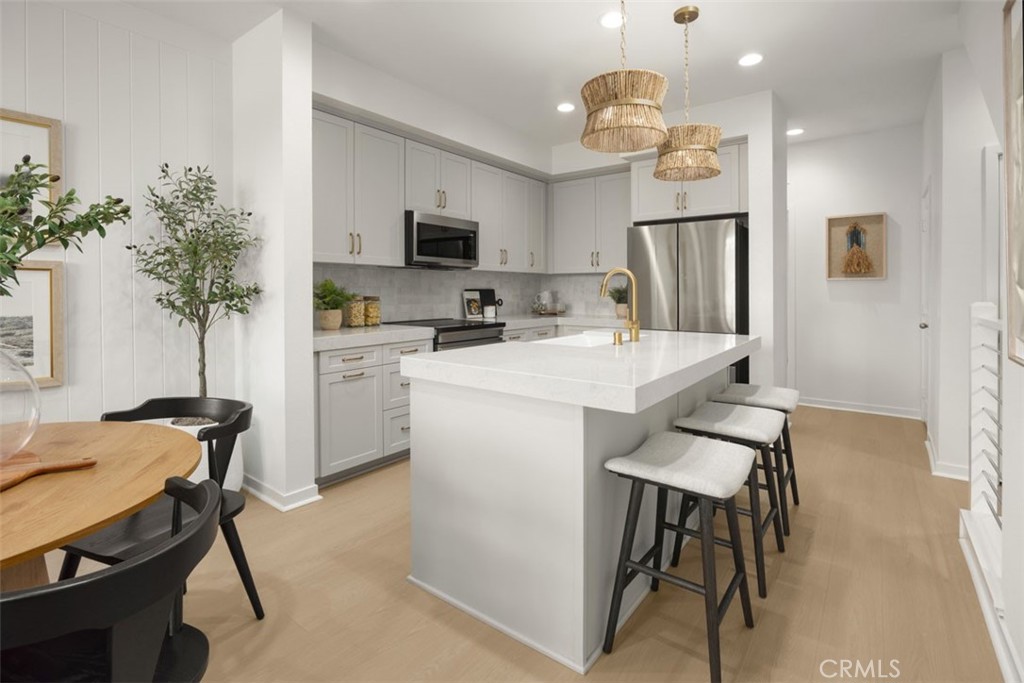 123 Balsawood, Tustin CA 92780 - photo 2