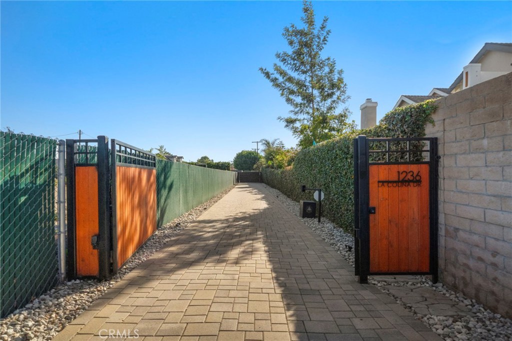 1236 La Colina, Tustin CA 92780 - photo 6