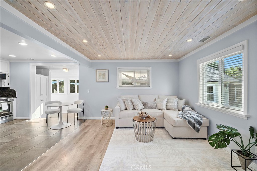 1236 La Colina, Tustin CA 92780 - photo 8
