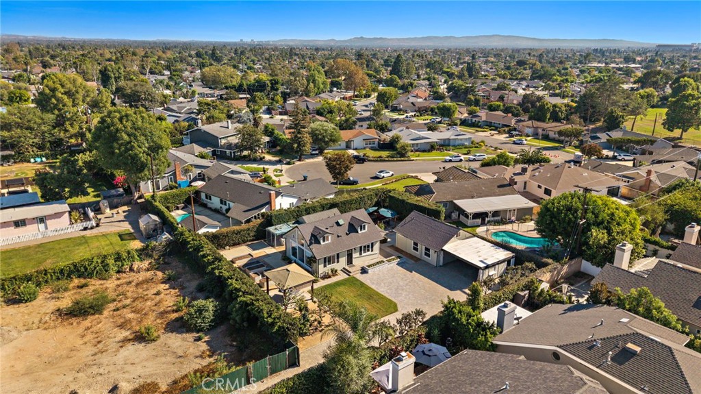 1236 La Colina, Tustin CA 92780 - photo 55