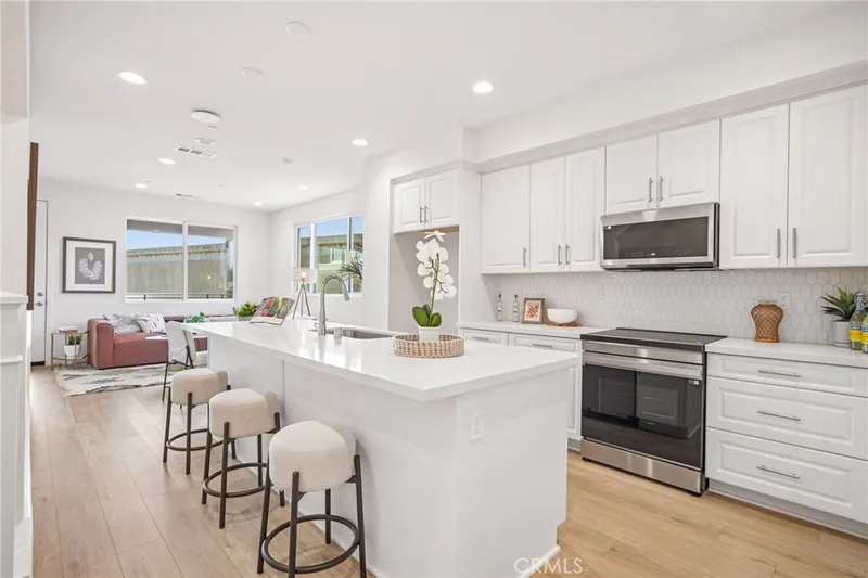 124 Chaparral, Tustin, CA 92780