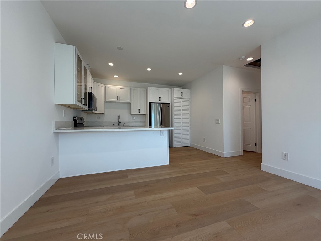 12556 Kenwood Lane, Tustin CA 92780 - photo 1