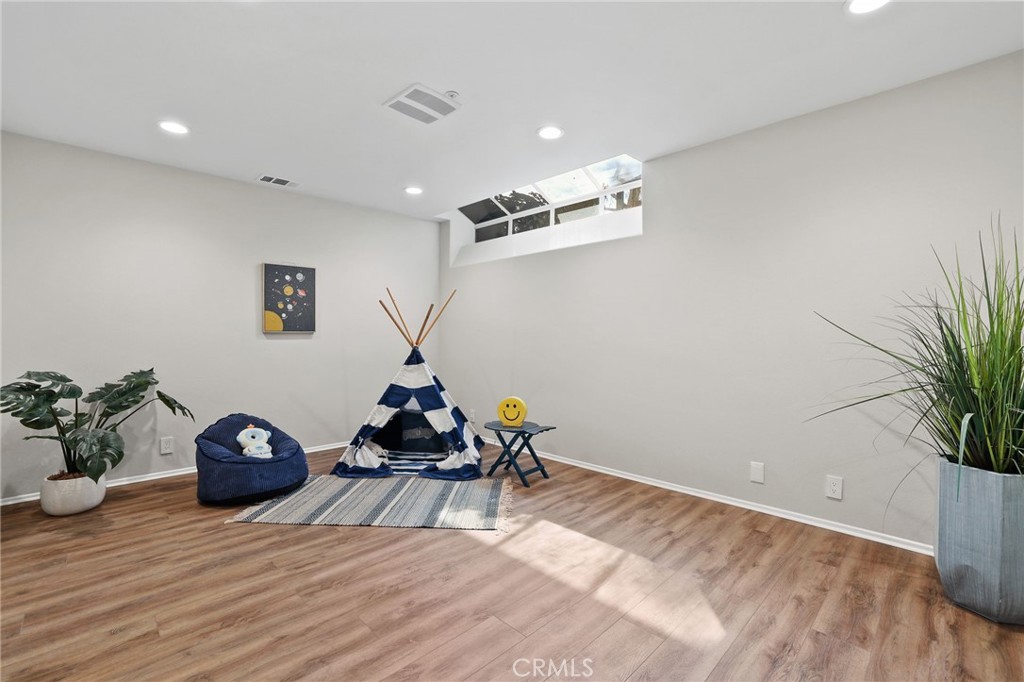 12721 Trent Jones, Tustin CA 92782 - photo 19