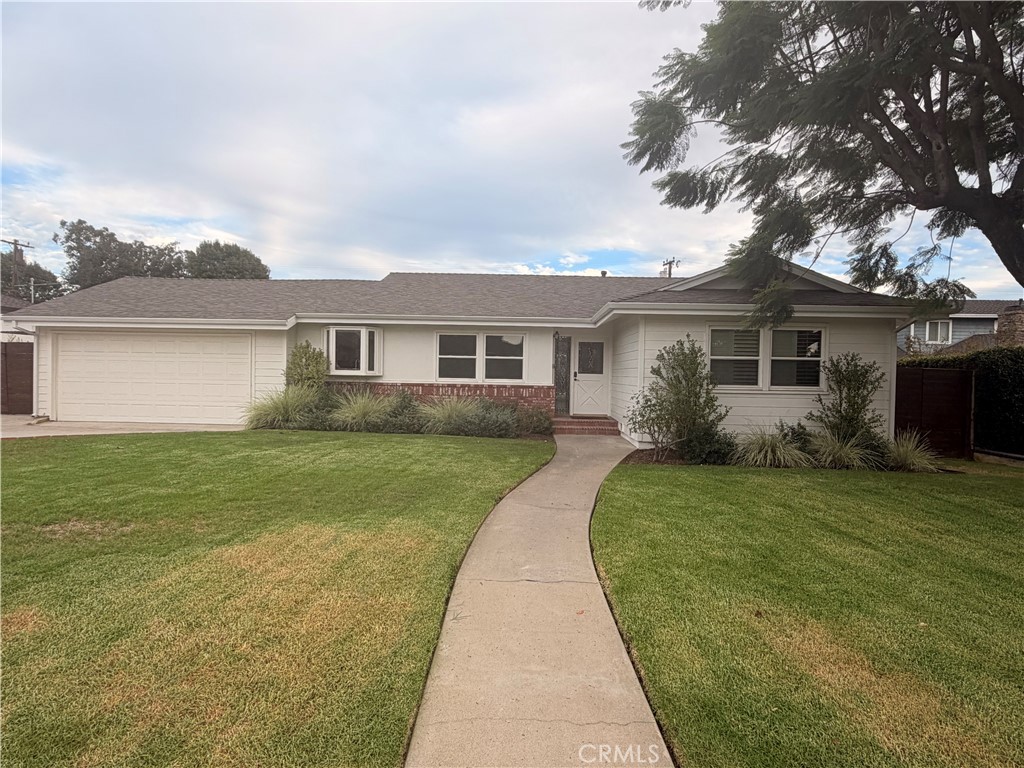 12772 Elizabeth, Tustin CA 92780 - photo 5