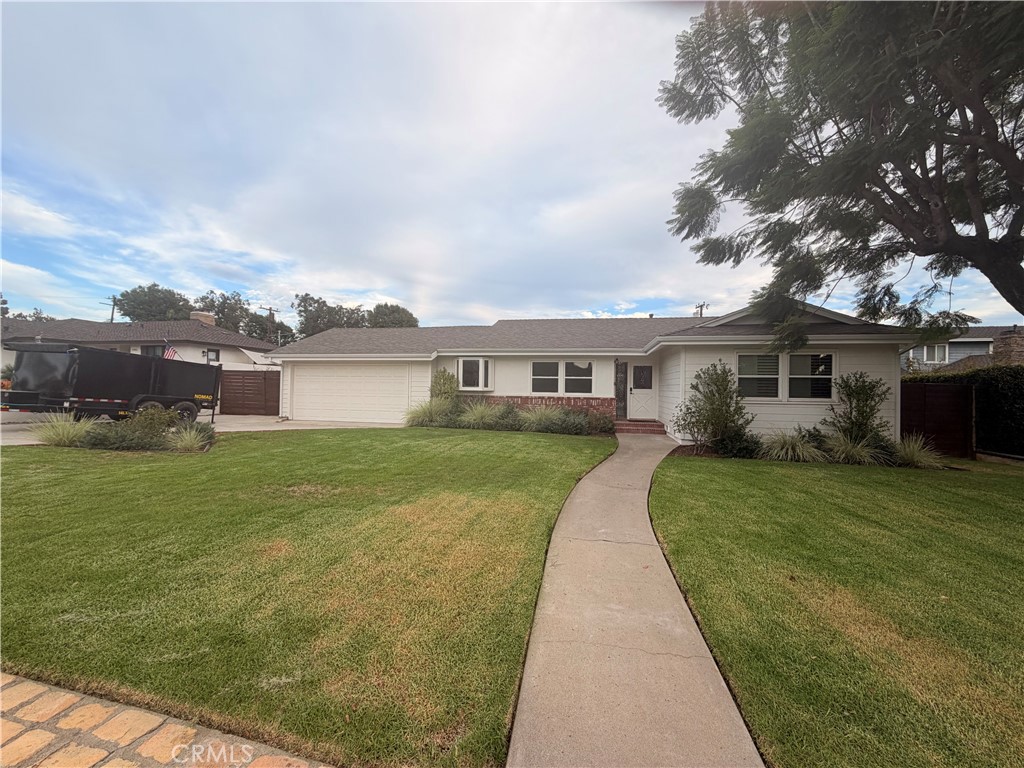 12772 Elizabeth, Tustin CA 92780 - photo 6