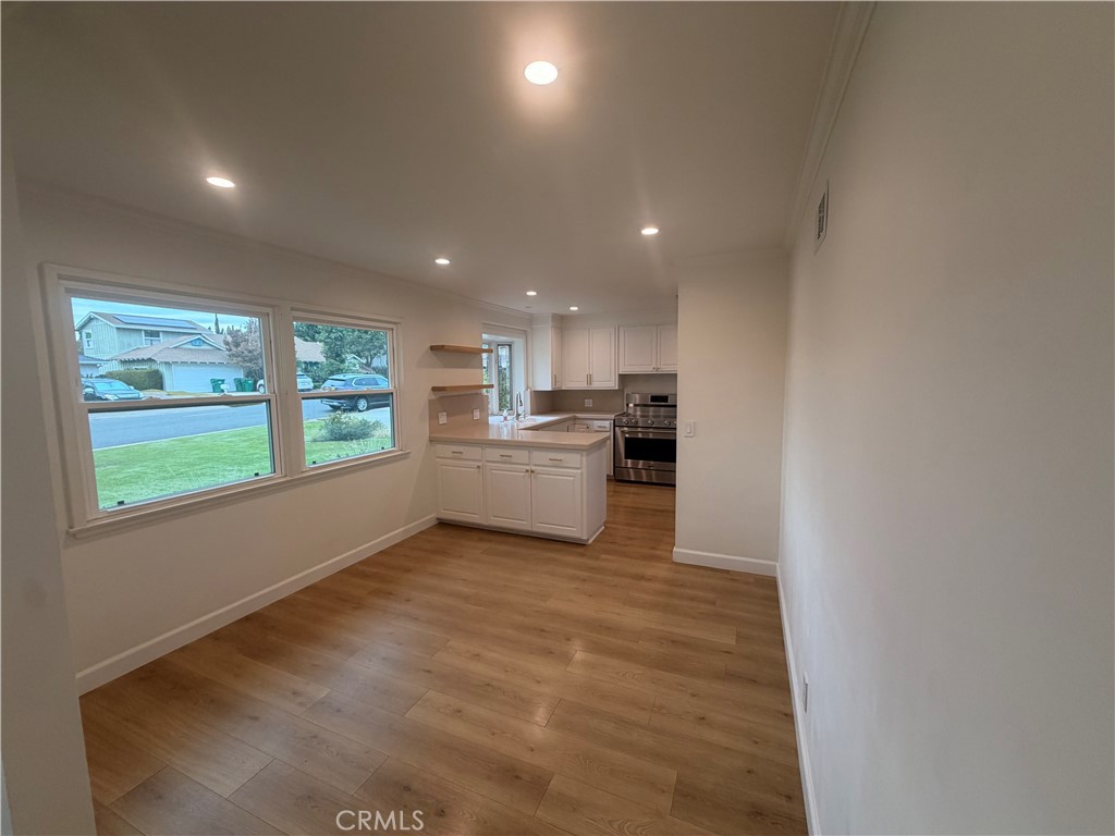 12772 Elizabeth, Tustin CA 92780 - photo 8