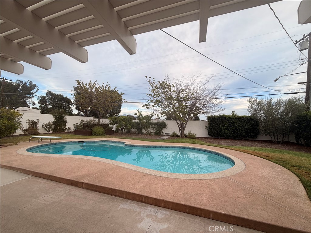 12772 Elizabeth, Tustin CA 92780 - photo 32