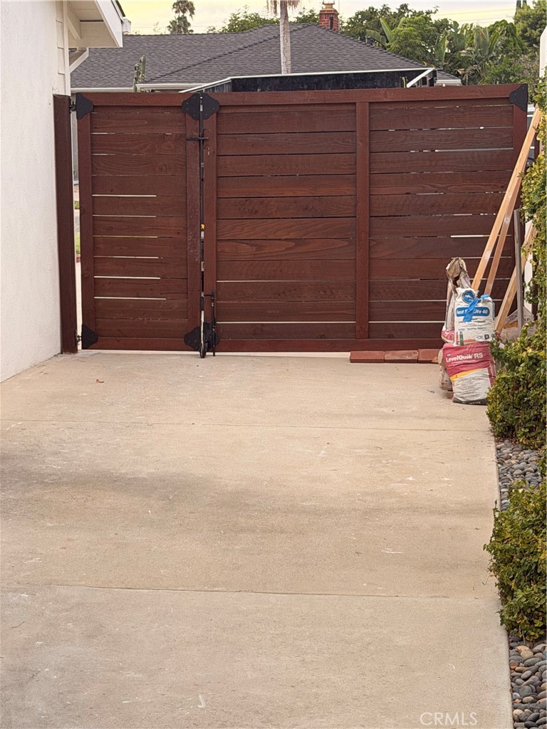 12772 Elizabeth, Tustin CA 92780 - photo 36