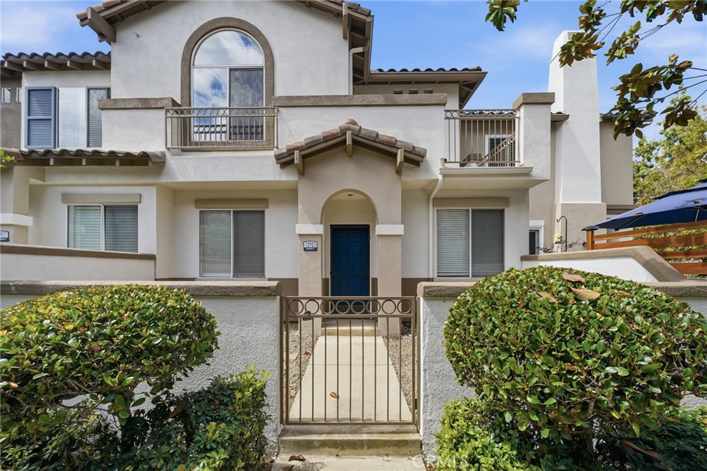 12921 Ternberry Court, Tustin CA 92782 - photo 1