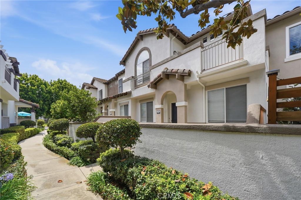 12921 Ternberry Court, Tustin CA 92782 - photo 2