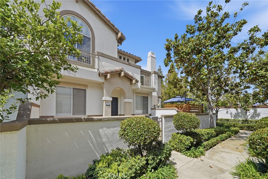 12921 Ternberry Court, Tustin CA 92782 - photo 3
