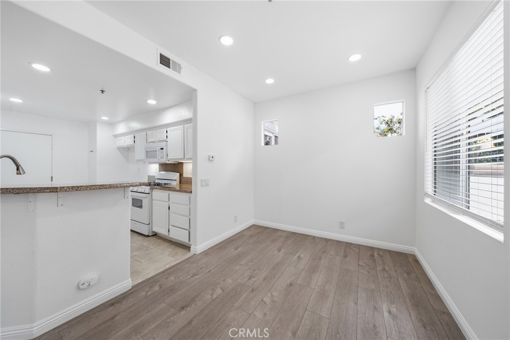 12921 Ternberry Court, Tustin CA 92782 - photo 7
