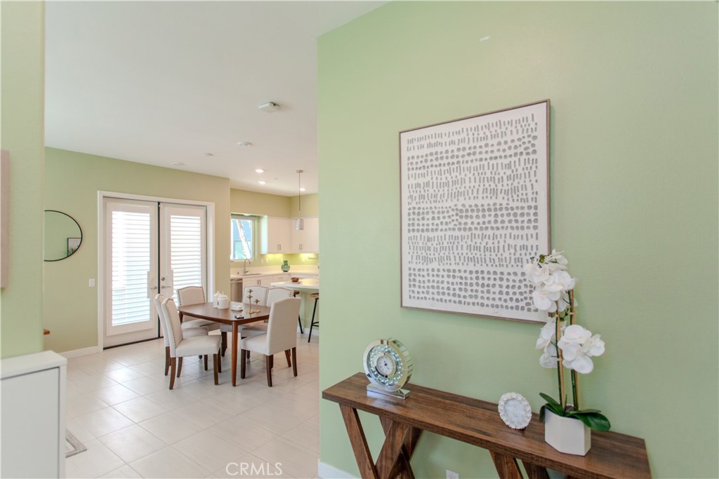 130 Waypoint, Tustin CA 92782 - photo 2