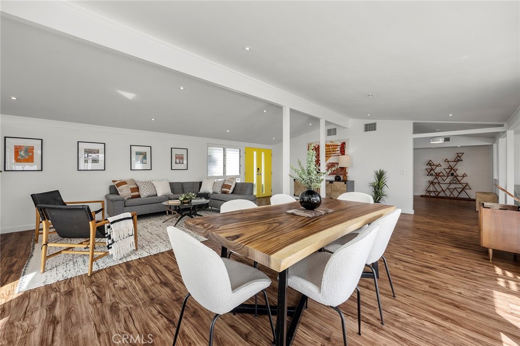 13052 Chaplet, Tustin CA 92780 - photo 11