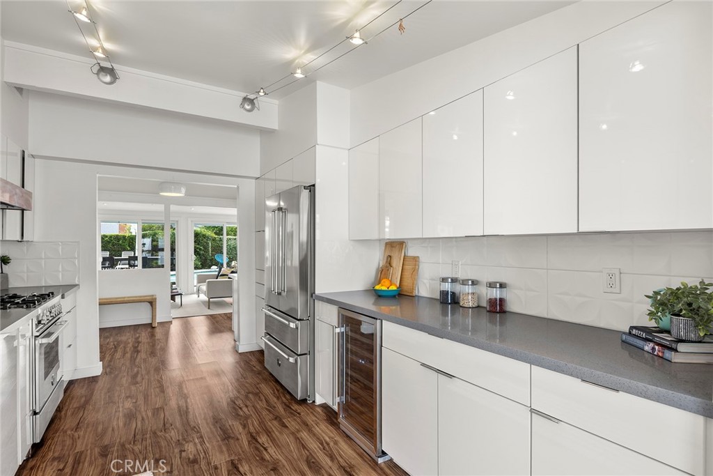 13052 Chaplet, Tustin CA 92780 - photo 24