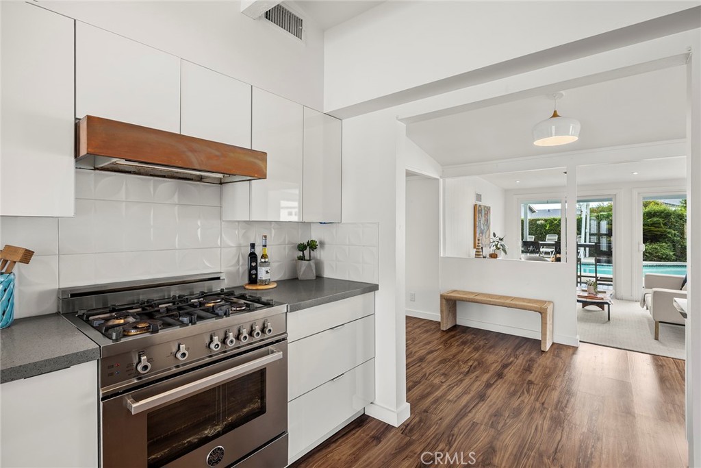 13052 Chaplet, Tustin CA 92780 - photo 26
