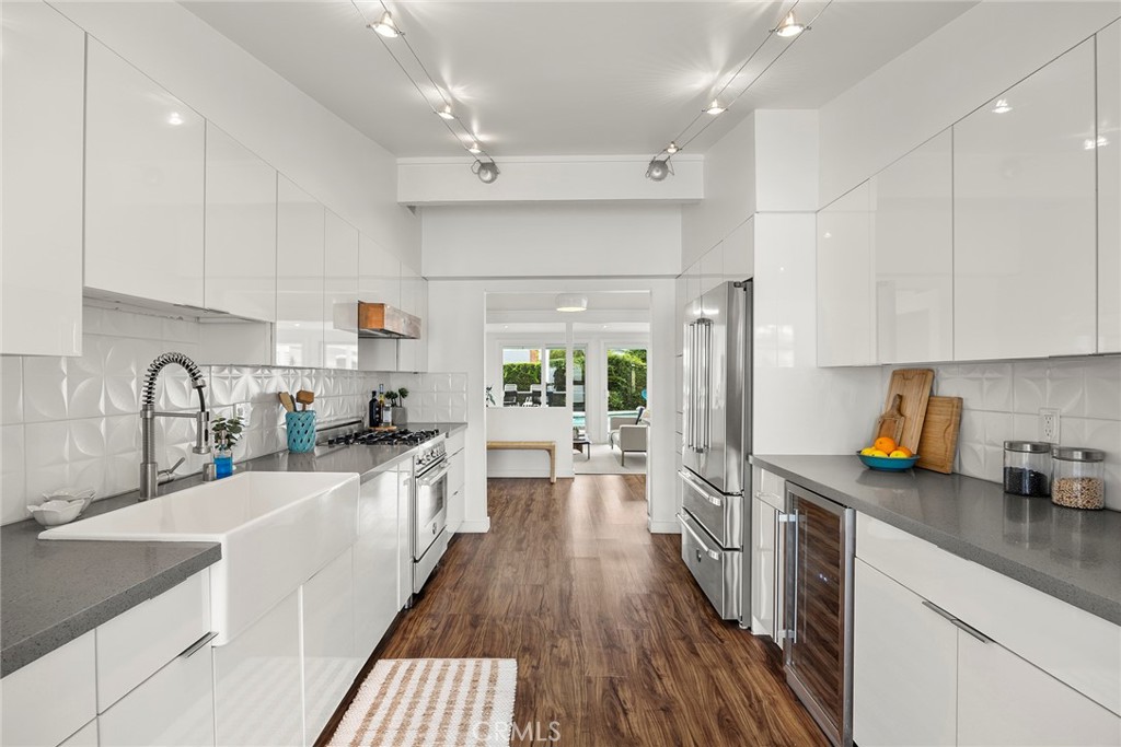 13052 Chaplet, Tustin CA 92780 - photo 27