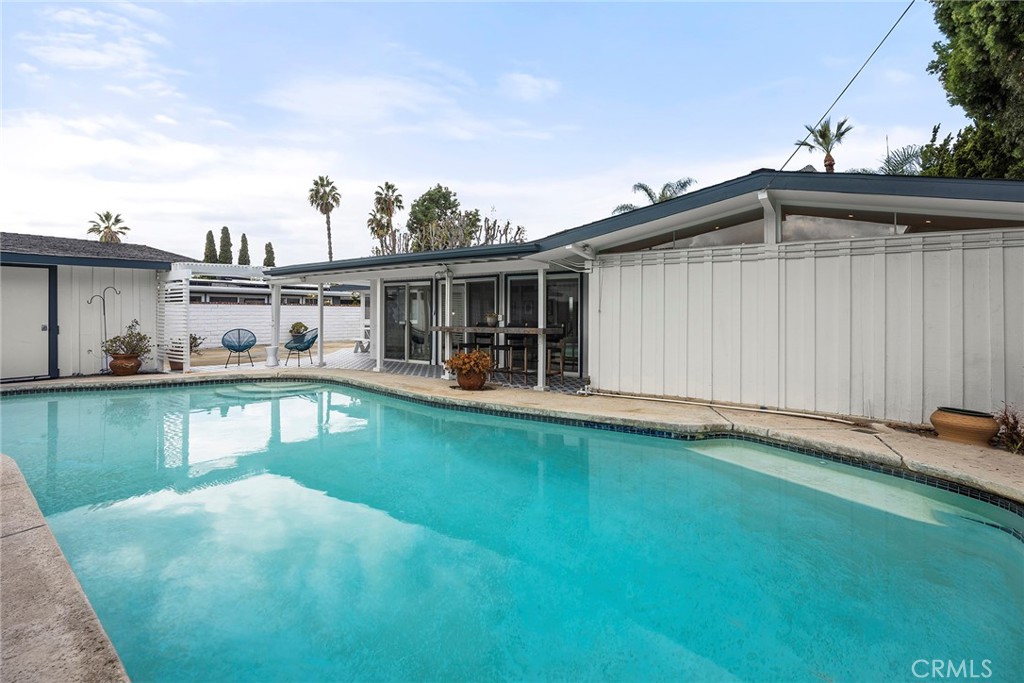 13052 Chaplet, Tustin CA 92780 - photo 45
