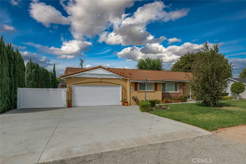 13131 Yorba, Tustin, CA 92705