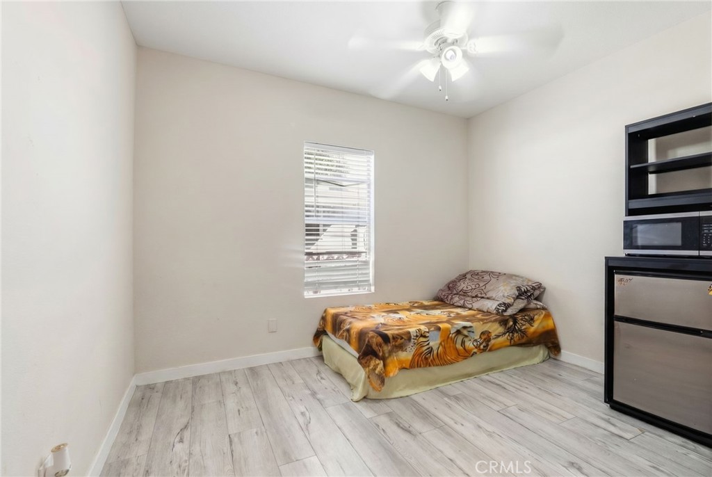 132 S Colombo 132, Tustin CA 92780 - photo 17