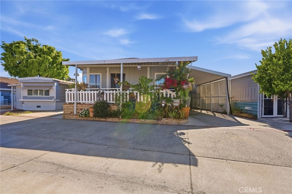 132 S Colombo 132, Tustin CA 92780 - photo 23