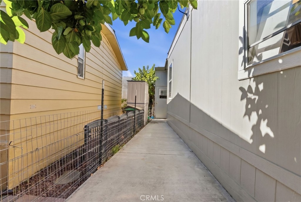 132 S Colombo 132, Tustin CA 92780 - photo 25