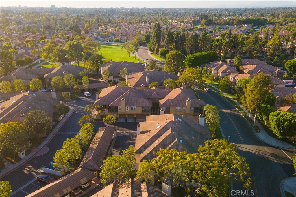 13328 Savanna, Tustin CA 92782 - photo 33