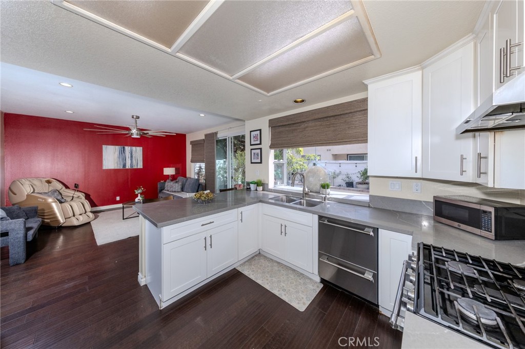 13362 Portal, Tustin CA 92782 - photo 15