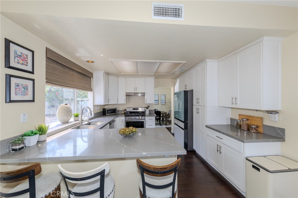 13362 Portal, Tustin CA 92782 - photo 18